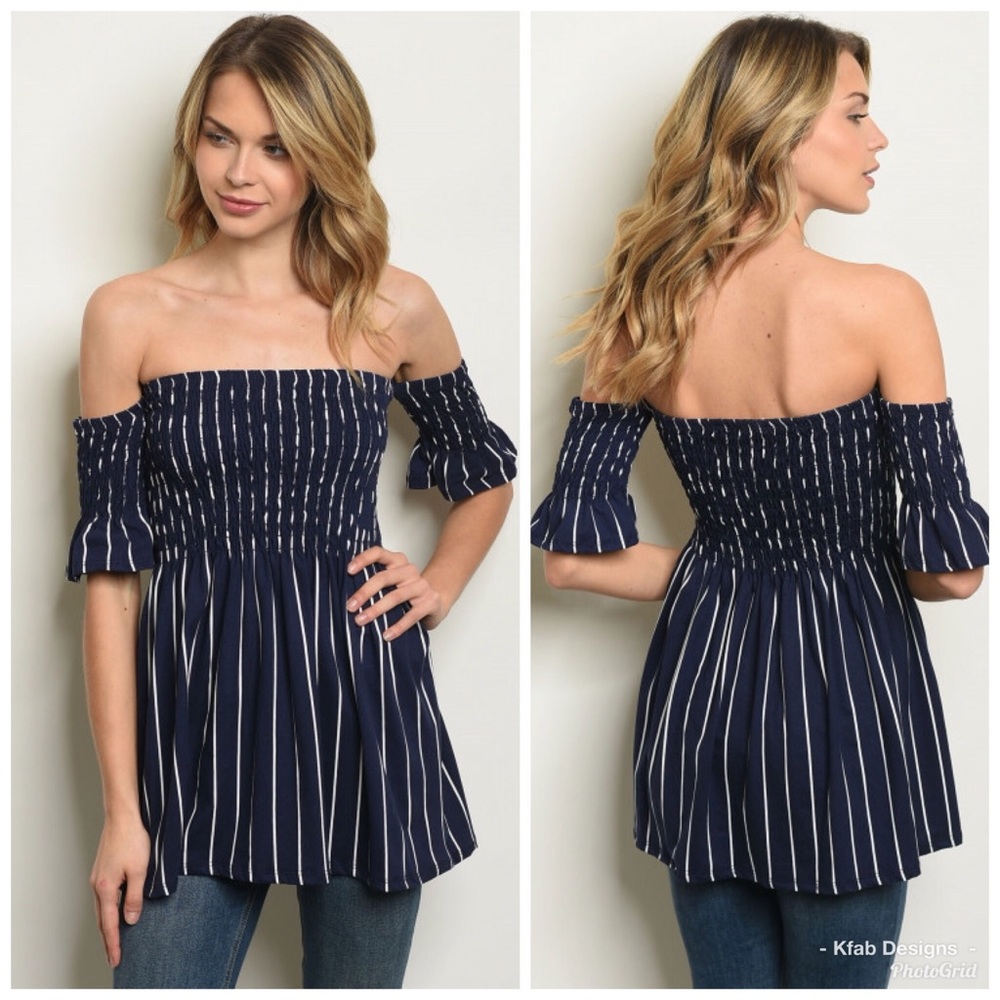 ๐LAST 1! ๐Navy/White Off Shoulder Smocked Tunic! - Picture 6 of 7